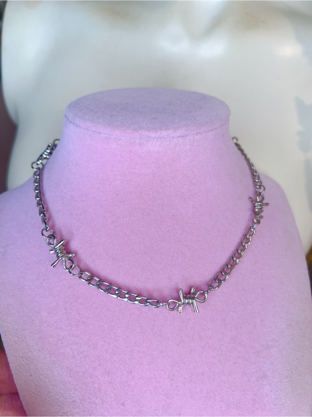 Silver vintage Choker 14” to 16” spiky knot necklace